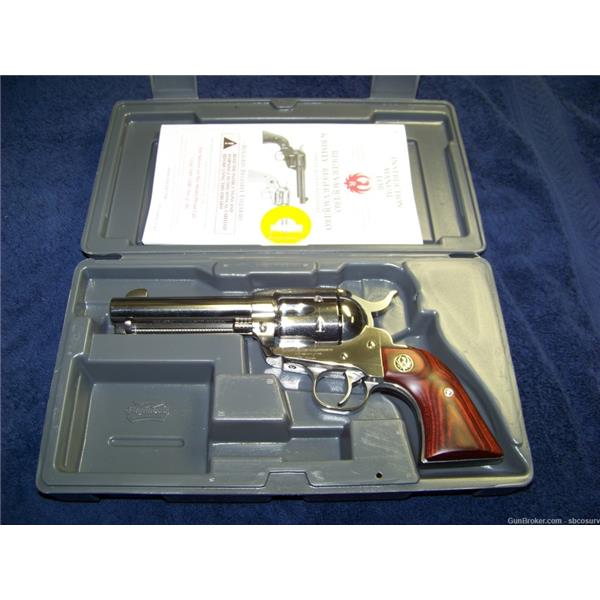 .357 Mag. Vaquero Stainless Ruger / Sturm, & Co. New in Mag with western holster 5 inch " barrel