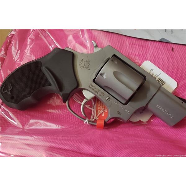 .38 Spl. Taurus 856 Stainless 6 Shot 2” Revolver New Special, Range Bag 2 inch " barrel
