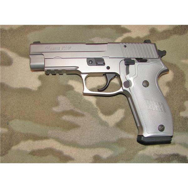 .45 ACP Sig Sauer P220