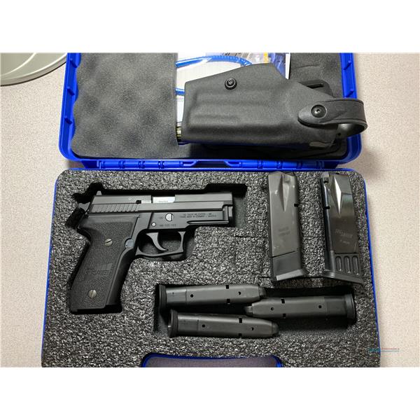 9mm Luger SIG SAUER P229R-9-B DA/SA - 9MM NITRON PLUS SAFARILAND HOLSTER