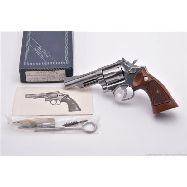 .357 Mag. Smith & Wesson / S&W SCARCE 1973 Model 66 No Dash Magnum 4" P&R Stainless Sights BOXED