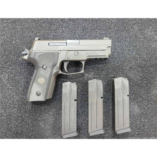 9mm Luger Sig Sauer P229 Legion 15rd Mags 3.9" Night Sights SA/DA Used 4 inch " barrel