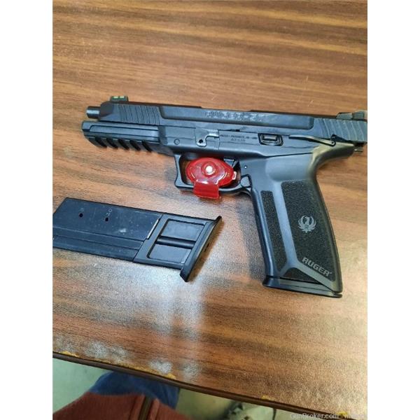 5.7X28mm Ruger-57 Ruger / Sturm, & Co. ruger 57 used but never shot 5 inch " barrel