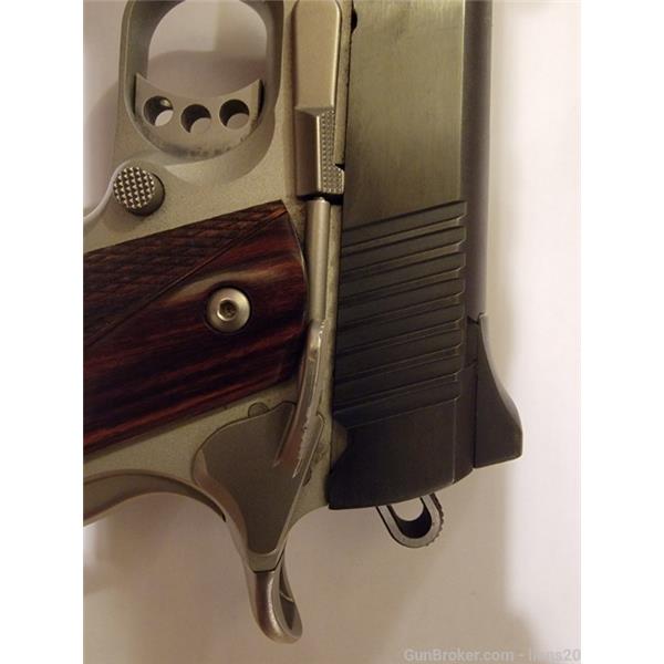 .45 ACP Ultra Carry II (Two-Tone) Kimber 45 Two Tone Stainless 2