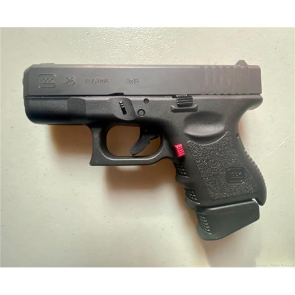 9mm Luger G26 Glock 26 w/ Box & 3 magazines clean!