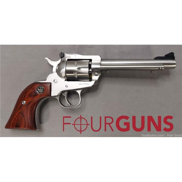 .22 LR Ruger / Sturm, & Co. NIB New Model Single-Six Convertible Revolver .22LR/.22WMR 5.5" 0625 736676006250 5 inch " barrel