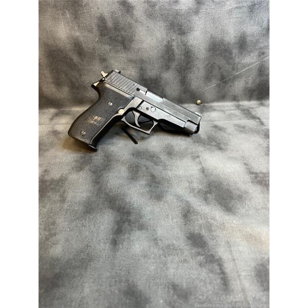 .40 S&W Sig Sauer P226 Chambered in 40 S&W. Great Condition!