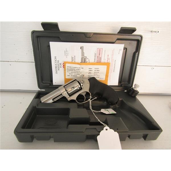 .357 Mag. SP-101 Ruger / Sturm, & Co. RUGER SP101 357 MAG 3 INCH STAINLESS LIKE NEW 4-47-671