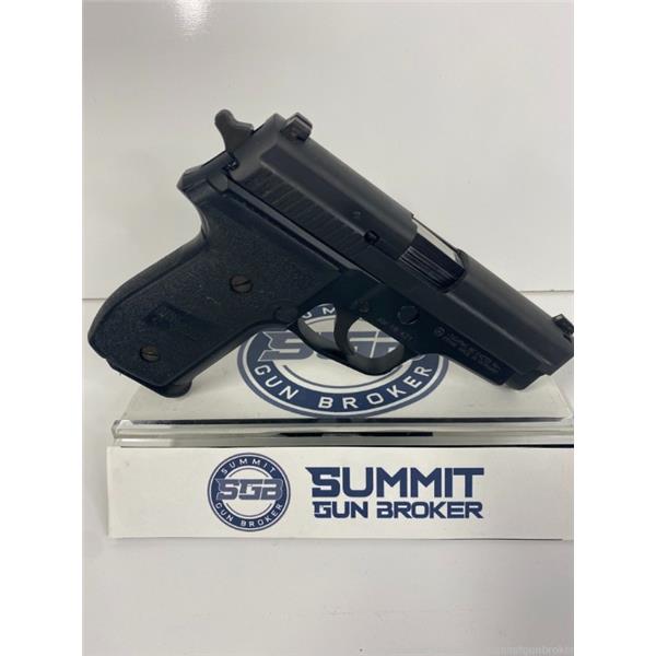 SIG SAUER P229 DA/SA (.40 S&W) (VERY GOOD) COMES W/ 3 MAGAZINES