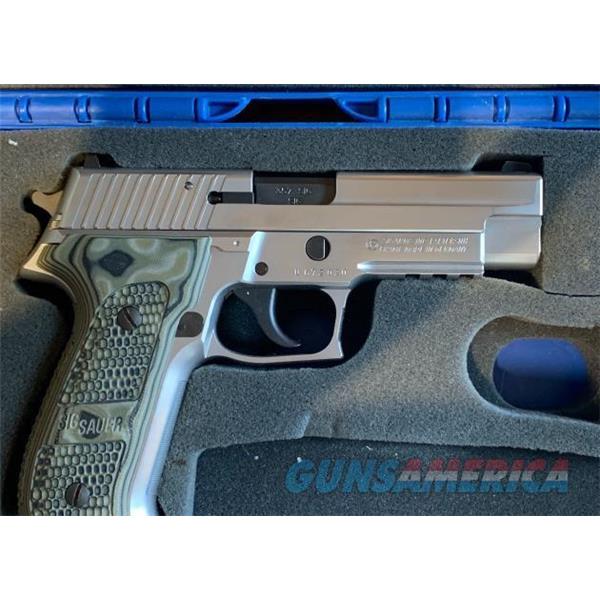 .40 Smith & Wesson SIG SAUER Sig 226 stainless with original box p226