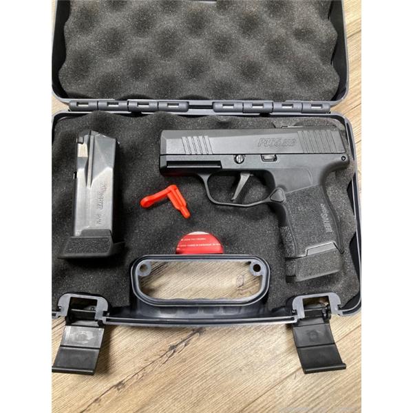 9mm Luger Sig Sauer Excellent condition P365 SAS