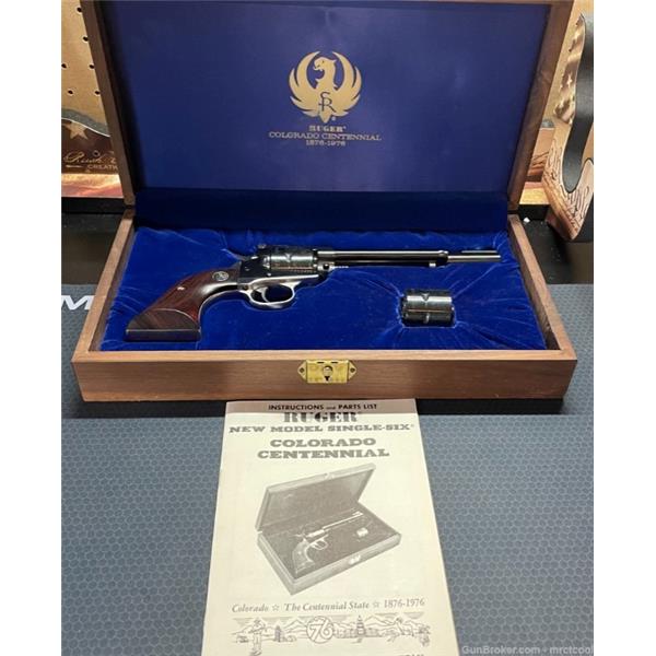 .22 LR New Model Single-Six Convertible Ruger / Sturm, & Co. 2 Consecutive SN Single Six Colorado Centennial 1876/1976