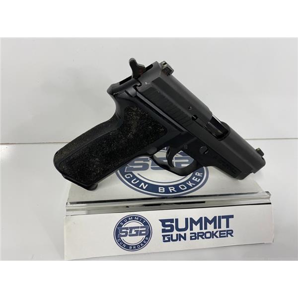 SIG SAUER P229 DA/SA (.40 S&W) (GOOD) COMES W/ 3 MAGAZINES