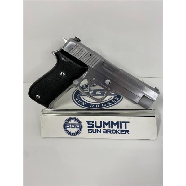 .45 ACP Sig Sauer P220 Made in W/ Germany (.45 auto) (good)