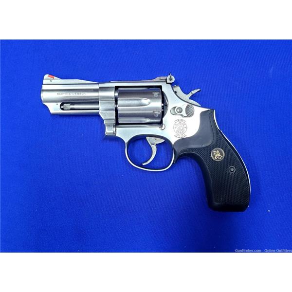 .357 Mag. Smith & Wesson / S&W Model 66 Combat 357 Magnum 3" Pachmayr Grips 6 Shot Used 022188027129 102712 3 inch " barrel