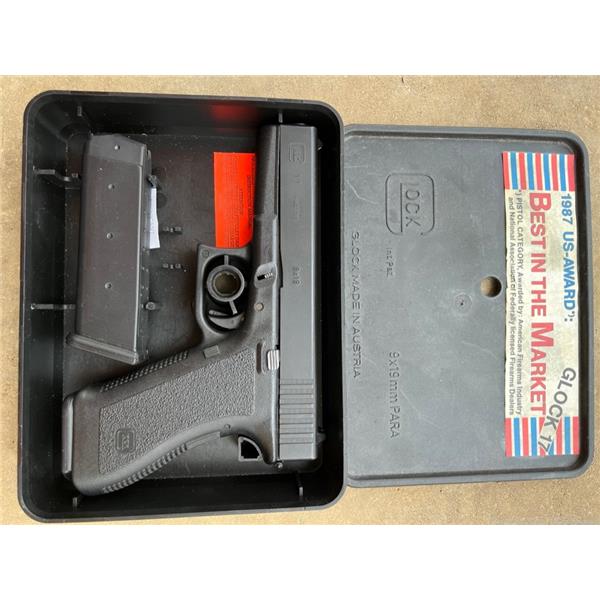 9mm Luger Glock 17 G17 Gen 2 original box pre ban mags