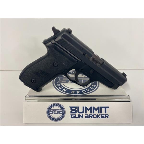 SIG SAUER P229 DA/SA (.40 S&W) (GOOD) COMES W/ 3 MAGAZINES