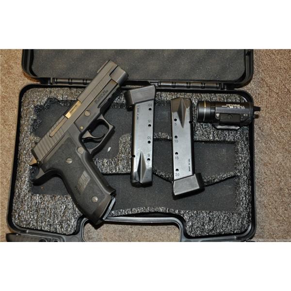 9mm Luger P226R Sig Sauer P226 TACOPS 9MM 20Rnd magazine G to VG condition like MK25 798681422524 4 inch " barrel E26R-9-TACOPS