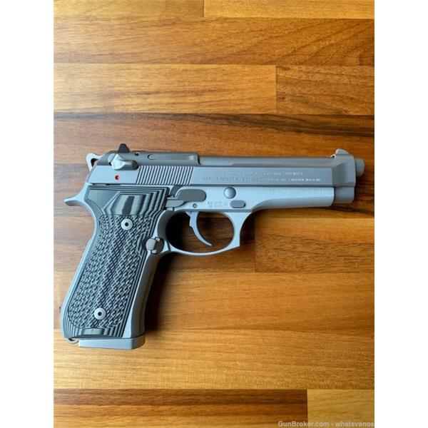 9mm Luger 92 FS (Made in Italy) Beretta 92FS Inox Made In Italy 5 inch " barrel