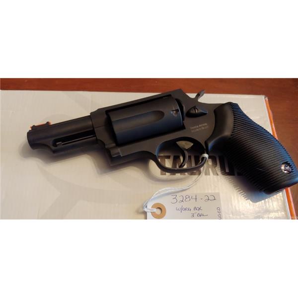 .45 LC/.410 4510 Judge TAURUS JUDGE 45/410 3 INCH BARREL 2.5 CHAMBER 2-441031T