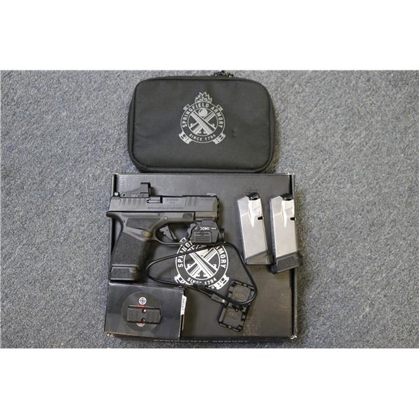 Springfield Armory Hellcat 9mm Black 3" Shield Red Dot XSC Flashlight SPR-6721-U