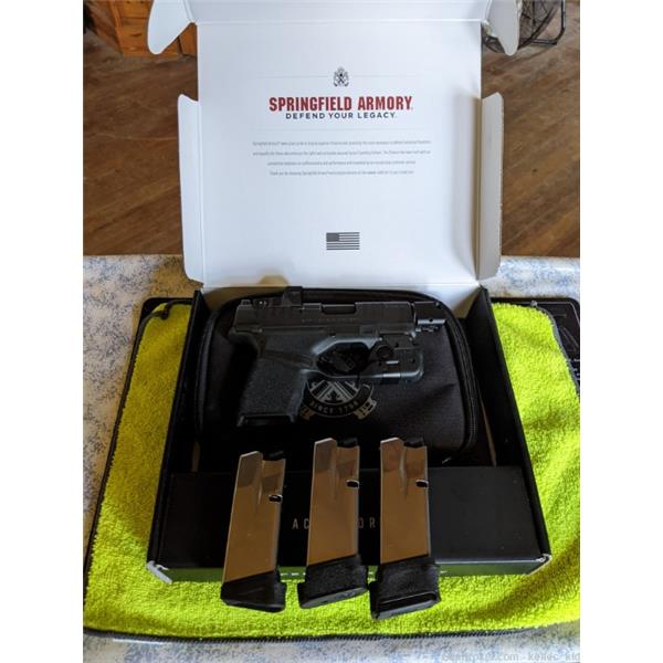 9mm Luger Springfield Armory Hellcat RDP - Streamlight TLR-6 Crossbreed Holster 4 inch " barrel