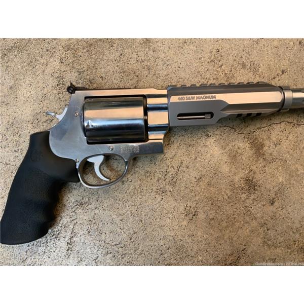 SMITH WESSON 460 New and Used Price, Value, & Trends 2022