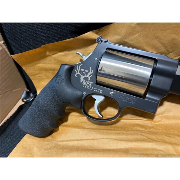 SMITH WESSON BONE COLLECTOR New and Used Price, Value, & Trends 2024