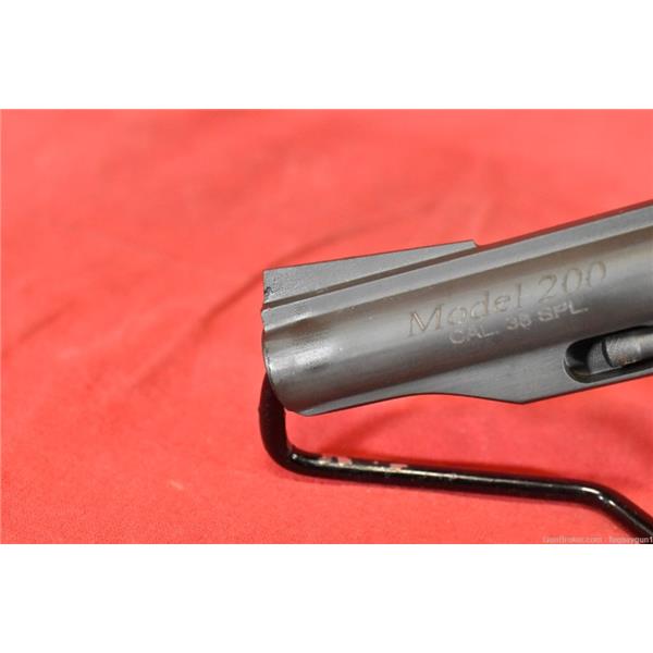 Rock Island Revolver M200 Single/Double 38 - 51261 - Rias1261