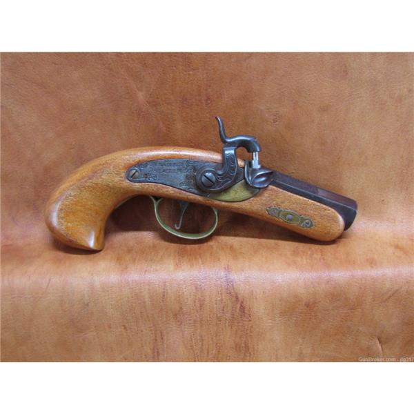 PISTOLET POUDRE NOIRE JUKAR DERRINGER CAL. 45 : VENDU