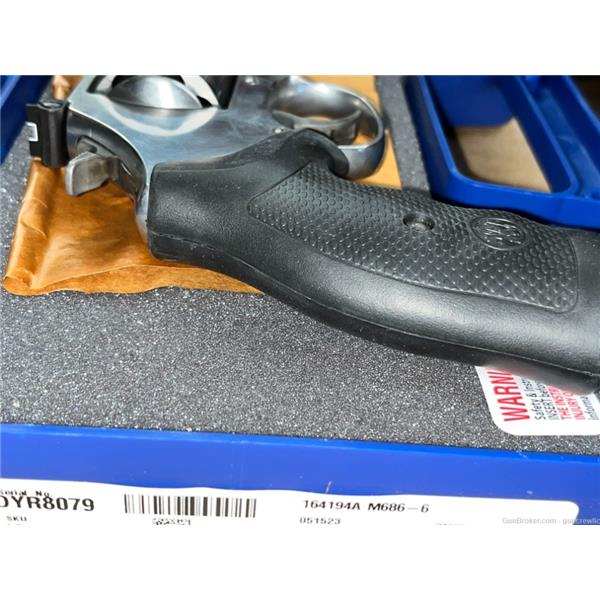 SW 686 New and Used Price, Value, & Trends 2024