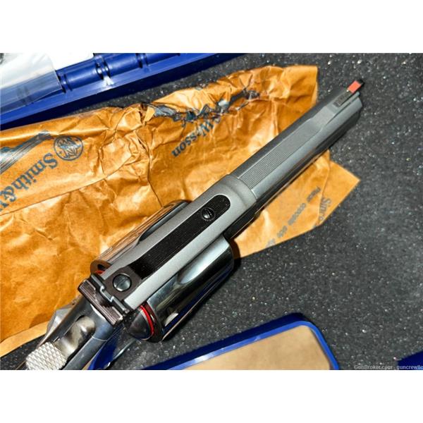 SW 686 New and Used Price, Value, & Trends 2024