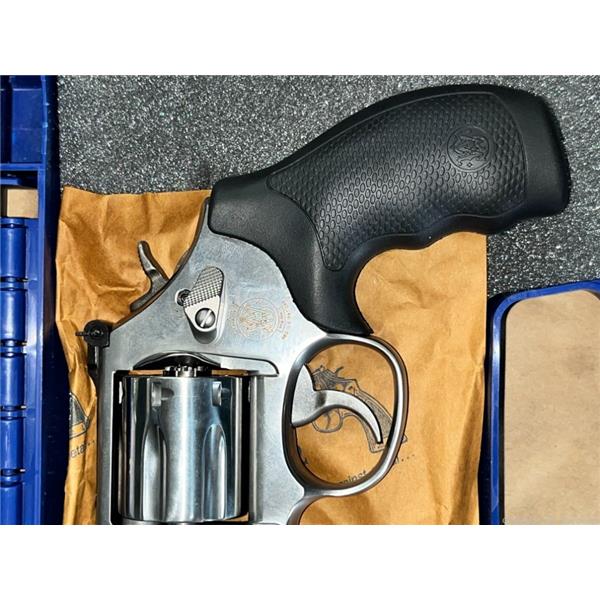 SW 686 New and Used Price, Value, & Trends 2024