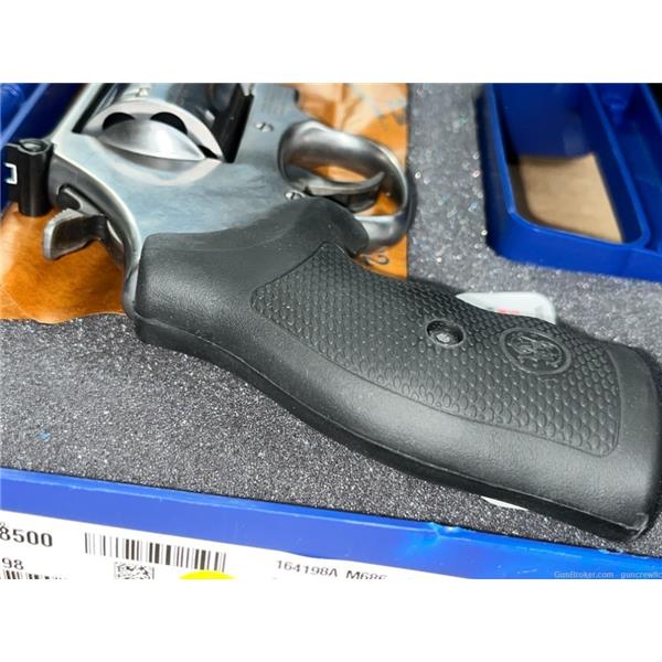 SW 686 New and Used Price, Value, & Trends 2024