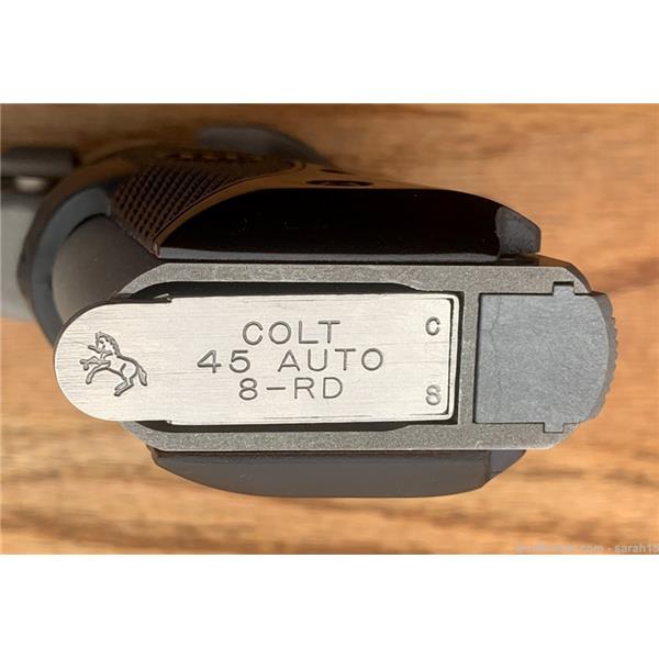 Hogue Colt 1911 Government Grips - Brushed Aluminum With Clear Anodized Finish