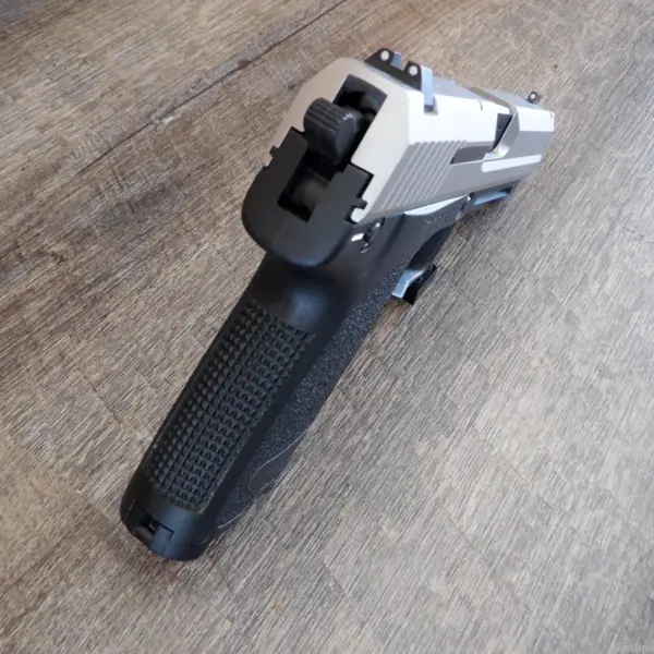 HECKLER KOCH HK USP STAINLESS New and Used Price, Value