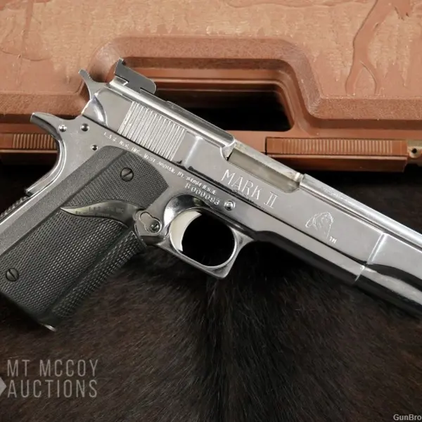 過ぎし日のこだわりの一品 グンゼ産業製 LAR GRIZZLY WIN MAG