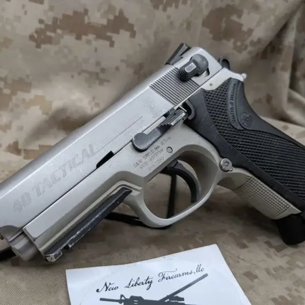S&W 4013 TSW