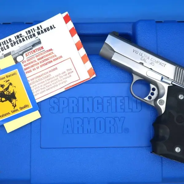 トイガン SPRINGFIELD ARMORY V10 ULTRA COMPACT .45 Springfield Armory V10 Ultra Compact .45 ACP caliber pistol