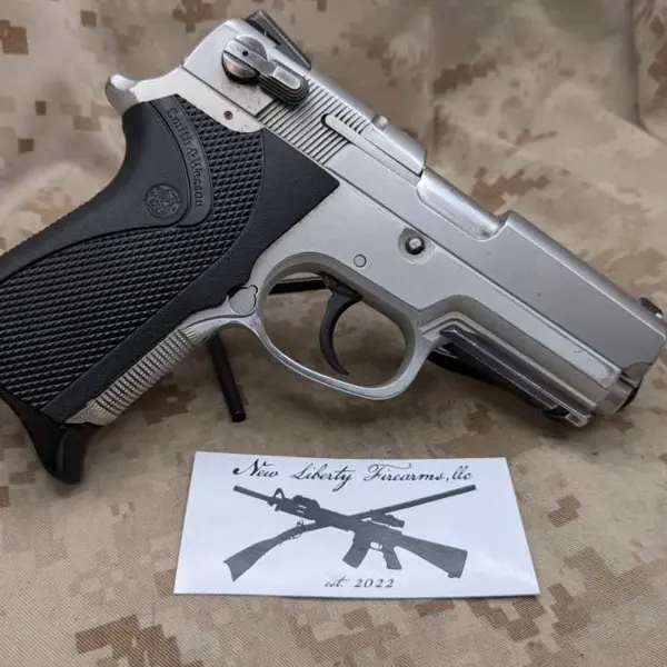 Smith&Wesson 4013TSW ブラック Smith&Wesson 4013TSW ブラック