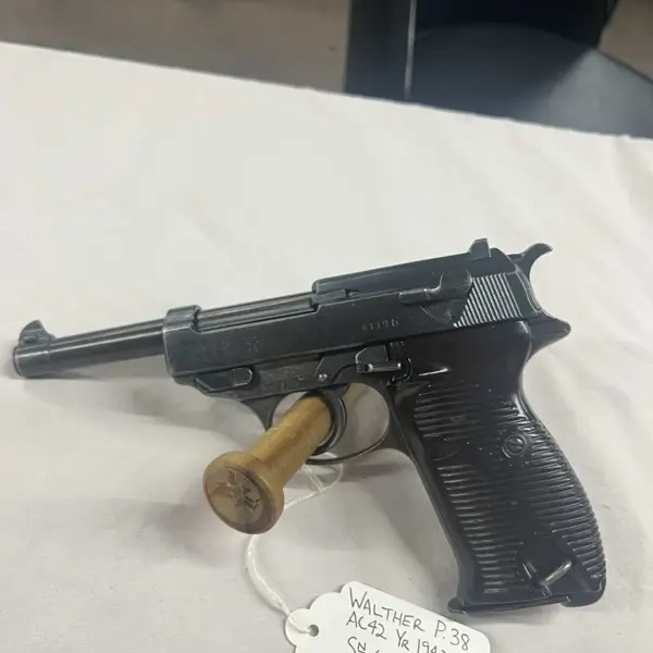 Walther ワルサー　P.38 3968e ac42 Walther P38 AC42 (9mm Luger) History & Shooting Demo - YouTube