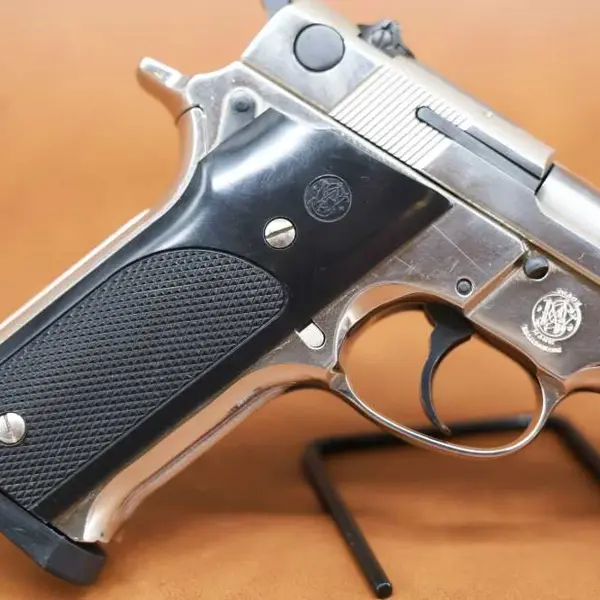 S＆W  SW/59  
モデルガンコーポレーション 製 Smith & Wesson Model 59 - Wikipedia