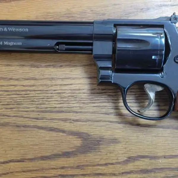 スミス＆ウェッソン モデル 29 クラシック .44 マグナム　スペシャル Smith & Wesson Model 29 Classic, 44 Magnum - YouTube