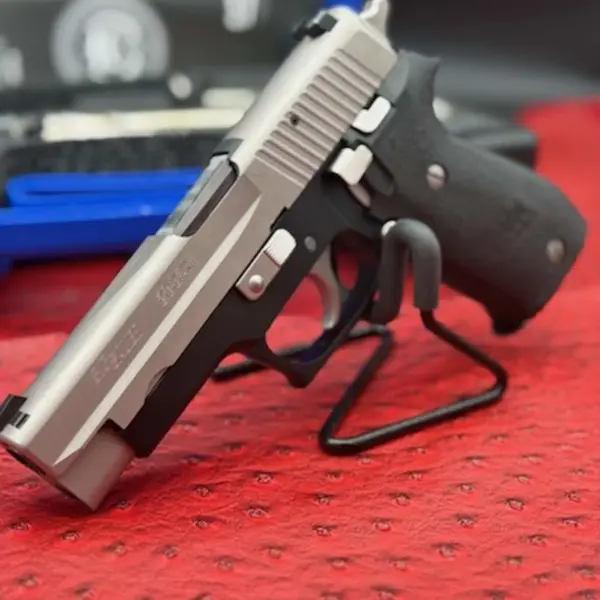 2.9万→1.5万に値下げ！　SIG-SAUER P220 初期 状態良好 Sig P220 | Cerakote
