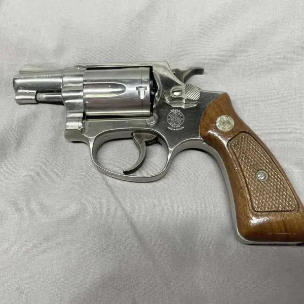 NEW CHIEFS SPECIAL リボルバー Smith & Wesson Model 36 - Wikipedia