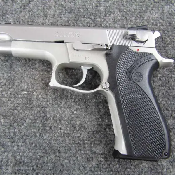 static co., ｜WAVE (silver) Smith & Wesson 5903-SSV For Sale - Price and Used Value - Blue
