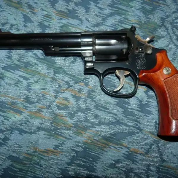 S＆W M19 6inch Smith & Wesson Model 19 Classic 357 Magnum - 6 Shot
