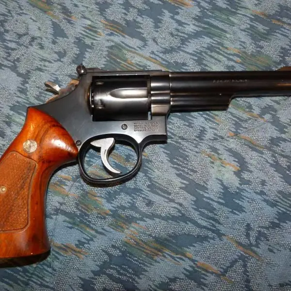 S＆W M19 6inch Smith & Wesson Model 19 Classic 357 Magnum - 6 Shot