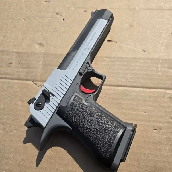 トイガン Desert Eagle .50AE Pistol Desert Eagle .50AE Full Auto Co2 Airsoft Pistol, Black