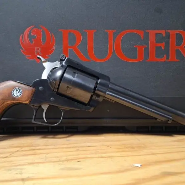 Super Blackhawk ブラック リボルバー Ruger Blackhawk Single Action Revolver Shooting - YouTube